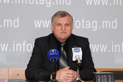 ДИРЕКТОР НАРЭ НИКОЛАЕ РЭЙЛЯНУ ВЫПУСТИЛ КОМПАКТ-ДИСК  С МЕЛОДИЯМИ ДЛЯ ДУШИ