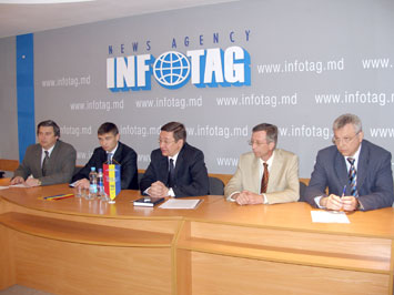 03.05.2006 CLUBUL „TIMPUL” SE PRONUNŢĂ PENTRU UNIREA BUSINESSMENILOR DIN R.MOLDOVA