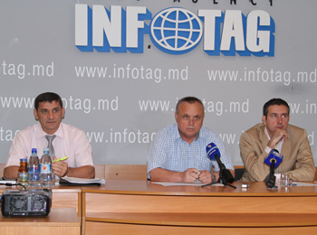 „MOLDINDCONBANK” NU POATE SĂ-ŞI RIDICE BUNURILE GAJATE DE COMPANIA „LIGA-2” PENTRU CREDITE „MOLDINDCONBANK” NU POATE SĂ-ŞI RIDICE BUNURILE GAJATE DE COMPANIA „LIGA-2” PENTRU CREDITE