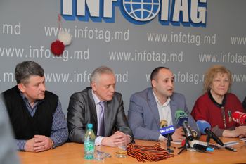 ORGANIZAȚII OBȘTEȘTI DIN MOLDOVA PROTESTEAZĂ FAȚĂ DE DEMOLAREA MONUMENTULUI ”ELIBERĂRII” LA CHIȘINĂU