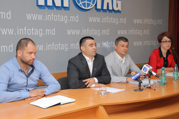 ORGANIZAŢIILE DE TINERET ÎNDEAMNĂ LOCUITORII MOLDOVEI SĂ VOTEZE PENTRU VASILI CHIRTOCA