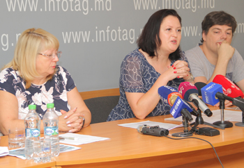 LOCATARII UNUI BLOC DIN SECTORUL RÎŞCANI SUNT NEMULŢUMIŢI CĂ ÎN PREAJMA CASEI SE CONSTRUIEŞTE O NOUĂ CLĂDIRE LOCATARII UNUI BLOC DIN SECTORUL RÎŞCANI SUNT NEMULŢUMIŢI CĂ ÎN PREAJMA CASEI SE CONSTRUIEŞTE O NOUĂ CLĂDIRE