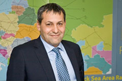 VITALIE STRUNA: CFM DOREŞTE CA PASAGERII SĂ SCHIMBE MAXI-TAXIMETRELE PE TREN VITALIE STRUNA: CFM DOREŞTE CA PASAGERII SĂ SCHIMBE MAXI-TAXIMETRELE PE TREN