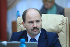 VALERIU LAZĂR: «STRÂNGEREA ŞURUBURILOR ÎN ADMINISTRAREA FISCALĂ ŞI VAMALĂ NU VA OFERI UN REZULTAT POZITIV» VALERIU LAZĂR: «STRÂNGEREA ŞURUBURILOR ÎN ADMINISTRAREA FISCALĂ ŞI VAMALĂ NU VA OFERI UN REZULTAT POZITIV»