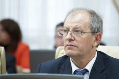 ANDREI USATÎI: ÎN MOLDOVA, MEDICINA TREBUIE SĂ FIE MODERNĂ ŞI, ESENŢIALMENTE, ACCESIBILĂ