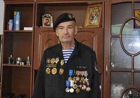 ВЯЧЕСЛАВ ПЛАТОНОВ ОДИН ВОСПИТЫВАЕТ 9-ЛЕТНЮЮ ДОЧЬ, МАТЬ КОТОРОЙ ИЗ-ЗА ГРАНИЦЫ ТРЕБУЕТ С НЕГО АЛИМЕНТОВ ВЯЧЕСЛАВ ПЛАТОНОВ ОДИН ВОСПИТЫВАЕТ 9-ЛЕТНЮЮ ДОЧЬ, МАТЬ КОТОРОЙ ИЗ-ЗА ГРАНИЦЫ ТРЕБУЕТ С НЕГО АЛИМЕНТОВ