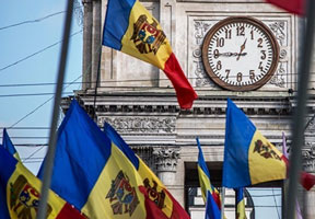 БОЛЬШИНСТВО ГРАЖДАН МОЛДОВЫ СЧИТАЮТ, ЧТО СТРАНА ДВИЖЕТСЯ В НЕПРАВИЛЬНОМ НАПРАВЛЕНИИ БОЛЬШИНСТВО ГРАЖДАН МОЛДОВЫ СЧИТАЮТ, ЧТО СТРАНА ДВИЖЕТСЯ В НЕПРАВИЛЬНОМ НАПРАВЛЕНИИ