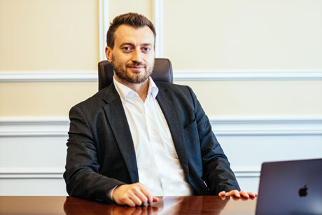 ВЛАДИМИР КОСТЮК: МИССИЯ «ФАРМАК» - ПОМОГАТЬ ЛЮДЯМ БЫТЬ ЗДОРОВЫМИ И СЧАСТЛИВЫМИ ВЛАДИМИР КОСТЮК: МИССИЯ «ФАРМАК» - ПОМОГАТЬ ЛЮДЯМ БЫТЬ ЗДОРОВЫМИ И СЧАСТЛИВЫМИ