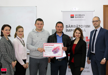 ПОБЕДИТЕЛЬ РОЗЫГРЫША, ВЫИГРАВШИЙ ПОЕЗДКУ В ПАРИЖСКИЙ ДИСНЕЙЛЕНД, ПОЛУЧИЛ СВОЙ ПРИЗ ПОБЕДИТЕЛЬ РОЗЫГРЫША, ВЫИГРАВШИЙ ПОЕЗДКУ В ПАРИЖСКИЙ ДИСНЕЙЛЕНД, ПОЛУЧИЛ СВОЙ ПРИЗ