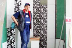 ЧЕМПИОНОМ МОЛДОВЫ ПО УКЛАДКЕ КЕРАМИЧЕСКОЙ ПЛИТКИ СТАЛ ИГОРЬ СТЕФАНКО