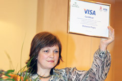 MOLDOVA AGROINDBANK ВРУЧИЛ ПРЕМИИ ПОБЕДИТЕЛЯМ АКЦИИ «MAIB И VISA – ТЫ В КОМАНДЕ»