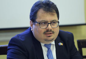 PETER MICHALKO: NOI EVALUĂM ȘI APRECIEM FIECARE PARTENER PE BAZĂ DE FAPTE PETER MICHALKO: NOI EVALUĂM ȘI APRECIEM FIECARE PARTENER PE BAZĂ DE FAPTE