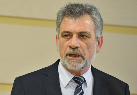 UN GRUP DE DEPUTAŢI INIŢIAZĂ MODIFICAREA CONSTITUŢIEI PENTRU A SCHIMBA DENUMIREA LIMBII DE STAT DIN „MOLDOVENEASCĂ” ÎN „ROMÂNĂ” UN GRUP DE DEPUTAŢI INIŢIAZĂ MODIFICAREA CONSTITUŢIEI PENTRU A SCHIMBA DENUMIREA LIMBII DE STAT DIN „MOLDOVENEASCĂ” ÎN „ROMÂNĂ”