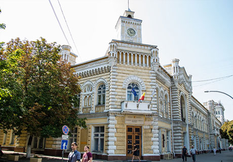 CANDIDAŢII LA FUNCŢIA DE PRIMAR DE CHIŞINĂU AU MULŢUMIT ALEGĂTORILOR ARE AU PARTICIPAT LA VOT CANDIDAŢII LA FUNCŢIA DE PRIMAR DE CHIŞINĂU AU MULŢUMIT ALEGĂTORILOR ARE AU PARTICIPAT LA VOT