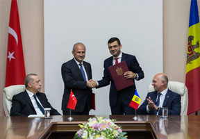 MOLDOVA ŞI TURCIA AU SEMNAT CINCI ACORDURI DE COLABORARE MOLDOVA ŞI TURCIA AU SEMNAT CINCI ACORDURI DE COLABORARE