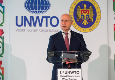 PAVEL FILIP: MOLDOVA ARE UN POTENȚIAL DEOSEBIT ÎN DOMENIUL TURISMULUI VITIVINICOL PAVEL FILIP: MOLDOVA ARE UN POTENȚIAL DEOSEBIT ÎN DOMENIUL TURISMULUI VITIVINICOL