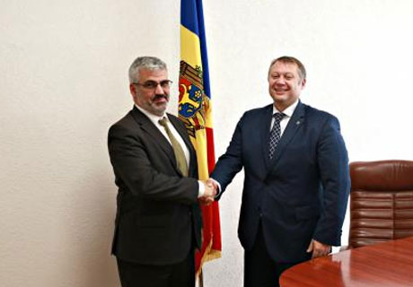 MINISTRUL ECONOMIEI A DISCUTAT CU REPREZENTANŢII BEI DESPRE DEZVOLTAREA STRATEGIEI „4D” MINISTRUL ECONOMIEI A DISCUTAT CU REPREZENTANŢII BEI DESPRE DEZVOLTAREA STRATEGIEI „4D”