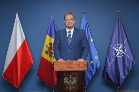 AMBASADORUL POLONIEI ÎNDEAMNĂ COMPANIILE MOLDOVENEŞTI SĂ LANSEZE PE PIAŢA POLONEZĂ O AMPLĂ CAMPANIE DE PROMOVARE A PRODUSELOR AMBASADORUL POLONIEI ÎNDEAMNĂ COMPANIILE MOLDOVENEŞTI SĂ LANSEZE PE PIAŢA POLONEZĂ O AMPLĂ CAMPANIE DE PROMOVARE A PRODUSELOR