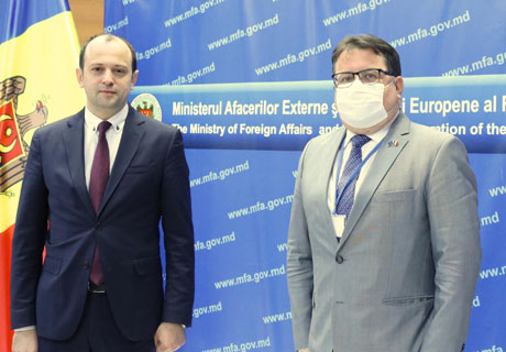 MINISTRUL MAEIE A DISCUTAT CU ŞEFUL DELEGAŢIEI UE DESPRE GESTIONAREA CRIZEI EPIDEMIOLOGICE MINISTRUL MAEIE A DISCUTAT CU ŞEFUL DELEGAŢIEI UE DESPRE GESTIONAREA CRIZEI EPIDEMIOLOGICE