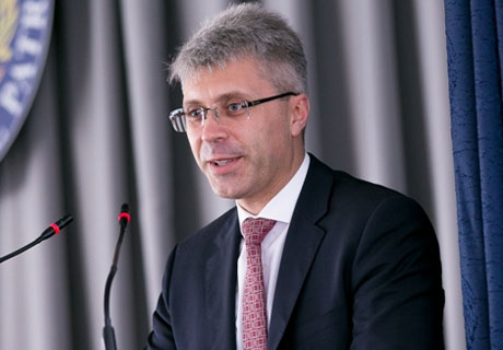 DIRECTORUL CNA: PENTRU A LUPTA CU CORUPŢIA LA NIVEL ÎNALT ESTE NECESARĂ REVIZUIREA COMPETENŢELOR CNA DIRECTORUL CNA: PENTRU A LUPTA CU CORUPŢIA LA NIVEL ÎNALT ESTE NECESARĂ REVIZUIREA COMPETENŢELOR CNA
