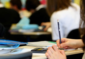 AGENŢIA FRANCOFONIEI ORGANIZEAZĂ LA CHIŞINĂU SEMINARE DESPRE METODE ALTERNATIVE DE ÎNVĂŢARE AGENŢIA FRANCOFONIEI ORGANIZEAZĂ LA CHIŞINĂU SEMINARE DESPRE METODE ALTERNATIVE DE ÎNVĂŢARE