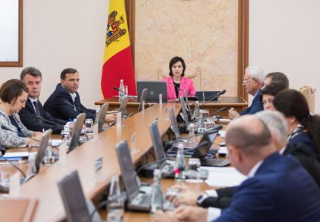 GUVERNUL A AVIZAT NEGATIV PROIECTUL DE LEGE PRIVIND ACORDAREA A CÂTE 600 LEI PERSOANELOR CU VENITURI MICI GUVERNUL A AVIZAT NEGATIV PROIECTUL DE LEGE PRIVIND ACORDAREA A CÂTE 600 LEI PERSOANELOR CU VENITURI MICI