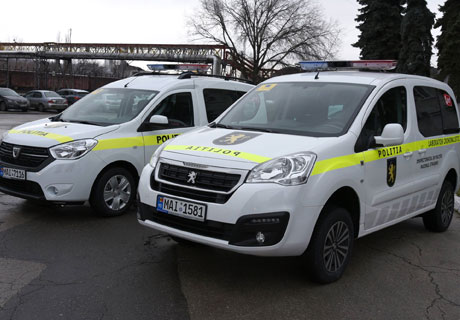 MAI MULTE INSPECTORATE RAIONALE DE POLIŢIE AU PRIMIT AUTOMOBILE PROCURATE DIN BANII UE MAI MULTE INSPECTORATE RAIONALE DE POLIŢIE AU PRIMIT AUTOMOBILE PROCURATE DIN BANII UE