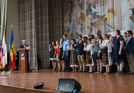 ÎNCĂ 55 DE VOLUNTARI DIN SUA VOR ÎMPĂRTĂȘI CUNOȘTINȚELE CU TINERII MOLDOVEI ÎNCĂ 55 DE VOLUNTARI DIN SUA VOR ÎMPĂRTĂȘI CUNOȘTINȚELE CU TINERII MOLDOVEI