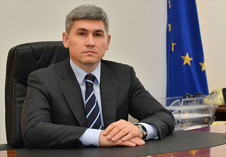MINISTRUL DE INTERNE A CONFIRMAT CĂ INSPECTORII NU VOR MAI OPRI PARTICIPANŢII LA TRAFICUL RUTIER FĂRĂ MOTIVE MINISTRUL DE INTERNE A CONFIRMAT CĂ INSPECTORII NU VOR MAI OPRI PARTICIPANŢII LA TRAFICUL RUTIER FĂRĂ MOTIVE