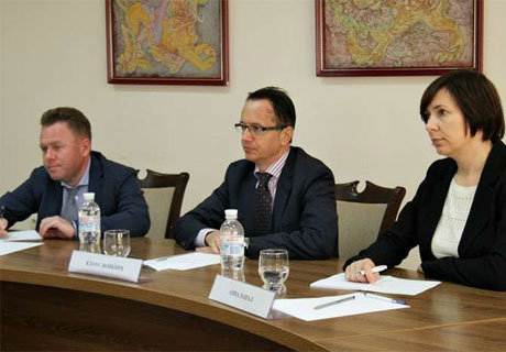 ŞEFUL MISIUNII OSCE A DISCUTAT CU ŞEFUL MAE AL TRANSNISTRIEI PERSPECTIVELE PROCESULUI DE NEGOCIERI ÎN 2019 ŞEFUL MISIUNII OSCE A DISCUTAT CU ŞEFUL MAE AL TRANSNISTRIEI PERSPECTIVELE PROCESULUI DE NEGOCIERI ÎN 2019
