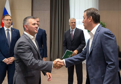 LIDERUL TRANSNISTREAN S-A ÎNTÂLNIT LA MOSCOVA CU MINISTRUL AGRICULTURII AL FR LIDERUL TRANSNISTREAN S-A ÎNTÂLNIT LA MOSCOVA CU MINISTRUL AGRICULTURII AL FR
