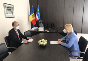 BAŞCANUL GĂGĂUZIEI A DISCUTAT CU AMBASADORUL JAPONIEI ÎN RM DESPRE POSIBILITĂŢILE DE COOPERARE ECONOMICĂ BAŞCANUL GĂGĂUZIEI A DISCUTAT CU AMBASADORUL JAPONIEI ÎN RM DESPRE POSIBILITĂŢILE DE COOPERARE ECONOMICĂ
