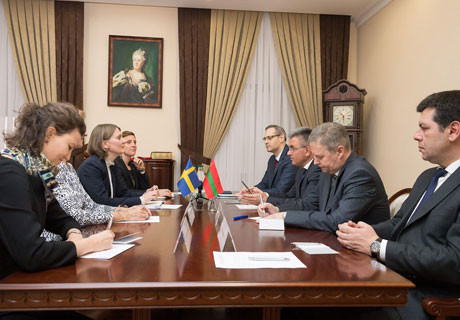 AMBASADORII SUA ŞI SUEDIEI AU DISCUTAT CU LIDERUL TRANSNISTREAN PERSPECTIVELE NEGOCIERILOR ÎN FORMATUL "5+2" AMBASADORII SUA ŞI SUEDIEI AU DISCUTAT CU LIDERUL TRANSNISTREAN PERSPECTIVELE NEGOCIERILOR ÎN FORMATUL "5+2"