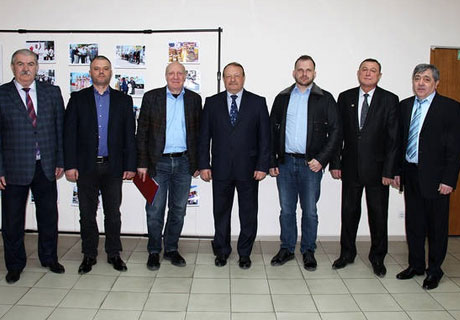 INVESTITORII BULGARI SUNT INTERESAŢI SĂ PLASEZE FERME DE MINING ÎN TRANSNISTRIA INVESTITORII BULGARI SUNT INTERESAŢI SĂ PLASEZE FERME DE MINING ÎN TRANSNISTRIA