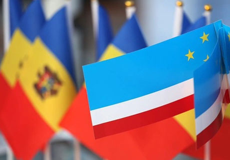 PREŞEDINTELE MOLDOVEI NU VEDE UN PERICOL DIN PARTEA AUTONOMIEI GĂGĂUZE LA ADRESA INTEGRITĂŢII REPUBLICII PREŞEDINTELE MOLDOVEI NU VEDE UN PERICOL DIN PARTEA AUTONOMIEI GĂGĂUZE LA ADRESA INTEGRITĂŢII REPUBLICII