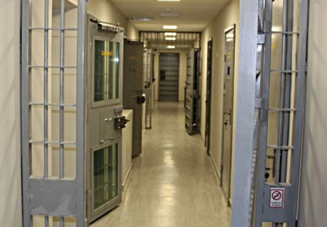 MILIŢIA TRANSNISTRIEI I-A ÎNCHIS PE ŞOFERII MOLDOVENI ÎN IZOLATOR PENTRU CĂ AU ÎNCĂLCAT CARANTINA MILIŢIA TRANSNISTRIEI I-A ÎNCHIS PE ŞOFERII MOLDOVENI ÎN IZOLATOR PENTRU CĂ AU ÎNCĂLCAT CARANTINA