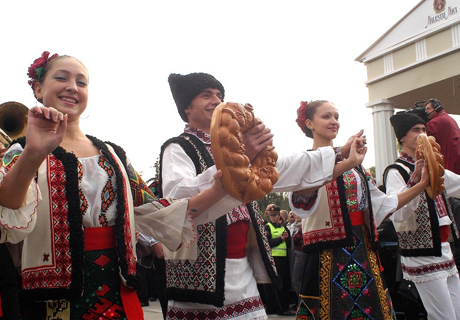 CETĂŢENII MOLDOVEI CHELTUIESC CEL MAI MULT DIN EUROPA PENTRU MÂNCARE ŞI CEL MAI PUŢIN PENTRU ODIHNĂ ŞI CULTURĂ CETĂŢENII MOLDOVEI CHELTUIESC CEL MAI MULT DIN EUROPA PENTRU MÂNCARE ŞI CEL MAI PUŢIN PENTRU ODIHNĂ ŞI CULTURĂ