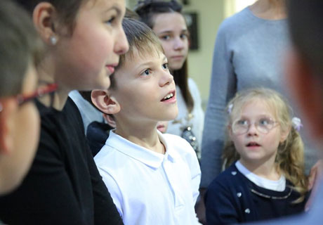 PESTE 600 DE STUDENŢI ŞI ELEVI AU PARTICIPAT LA EVENIMENTUL „DRUMUL BANULUI” PESTE 600 DE STUDENŢI ŞI ELEVI AU PARTICIPAT LA EVENIMENTUL „DRUMUL BANULUI”
