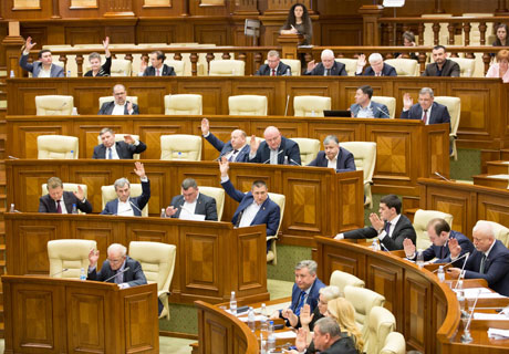 PARLAMENTUL A APROBAT PROIECTUL DE LEGE PRIVIND INVESTIŢIILE ÎN DOMENIUL PRODUCŢIILOR DE FILM PARLAMENTUL A APROBAT PROIECTUL DE LEGE PRIVIND INVESTIŢIILE ÎN DOMENIUL PRODUCŢIILOR DE FILM