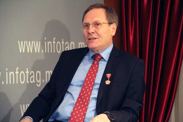 DUMITRU BRAGHIȘ: EXISTENȚA UNEI STRUCTURI, PRECUM A FOST COMSOMOLUL, AR FI NECESARĂ ȘI UTILĂ PENTRU REPUBLICA MOLDOVA DUMITRU BRAGHIȘ: EXISTENȚA UNEI STRUCTURI, PRECUM A FOST COMSOMOLUL, AR FI NECESARĂ ȘI UTILĂ PENTRU REPUBLICA MOLDOVA