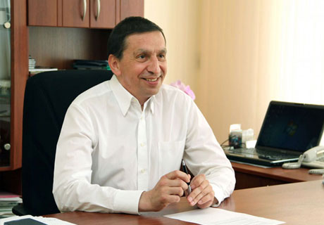„DACĂ STAI PE LOC, ALȚII MERG ÎNAINTE, IAR TU RĂMÂI ÎN URMĂ”. „DACĂ STAI PE LOC, ALȚII MERG ÎNAINTE, IAR TU RĂMÂI ÎN URMĂ”.