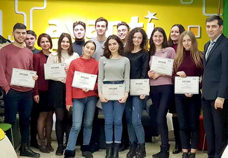 Absolvenţii promoţiei a treia a ”Academiei Bancare” au împărtăşit impresiile lecţiilor învăţate la MAIB Studio Avanti Absolvenţii promoţiei a treia a ”Academiei Bancare” au împărtăşit impresiile lecţiilor învăţate la MAIB Studio Avanti