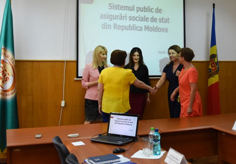 POLAND SHARING EXPERIENCE WITH MOLDOVA IN PENSION INSURANCE AND PUBLIC PROCUREMENT POLAND SHARING EXPERIENCE WITH MOLDOVA IN PENSION INSURANCE AND PUBLIC PROCUREMENT