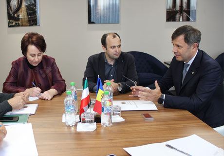 PPA HEAD PROMISES TO STIMULATE DEVELOPMENT OF MOLDOVA-HUNGARY JOINT PROJECTS PPA HEAD PROMISES TO STIMULATE DEVELOPMENT OF MOLDOVA-HUNGARY JOINT PROJECTS