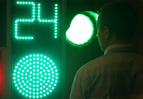ONLINE TRAFFIC LIGHTS CONTROL SYSTEM TO APPEAR IN CHISINAU SOON ONLINE TRAFFIC LIGHTS CONTROL SYSTEM TO APPEAR IN CHISINAU SOON