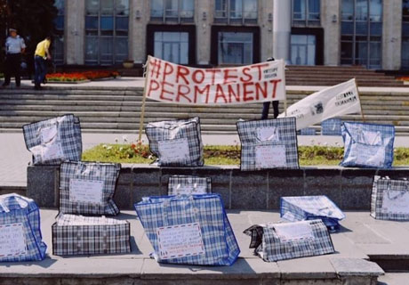 DIASPORA CRITICIZE MOLDOVAN AUTHORITIES DIASPORA CRITICIZE MOLDOVAN AUTHORITIES