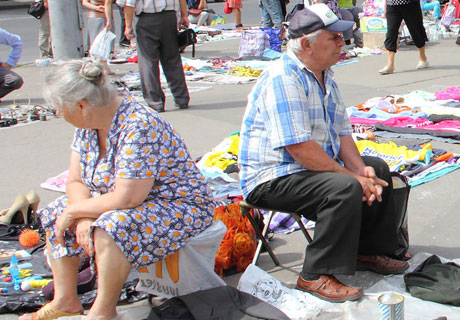 MOLDOVA CITIZENS ARE MOSTLY CONCERNED ABOUT MIGRATION, POOR INCOMES AND LACK OF JOBS – OPINION POLL MOLDOVA CITIZENS ARE MOSTLY CONCERNED ABOUT MIGRATION, POOR INCOMES AND LACK OF JOBS – OPINION POLL