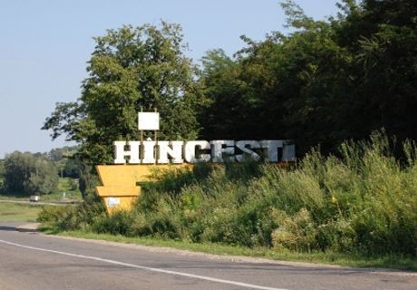 TWO YOUNG MEN DEVELOP PROJECT OF TOURISM DEVELOPMENT IN HINCESTI RAION TWO YOUNG MEN DEVELOP PROJECT OF TOURISM DEVELOPMENT IN HINCESTI RAION