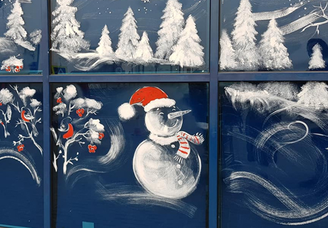 CHISINAU AIRPORT DECORATED WITH CHRISTMAS MURALS CHISINAU AIRPORT DECORATED WITH CHRISTMAS MURALS