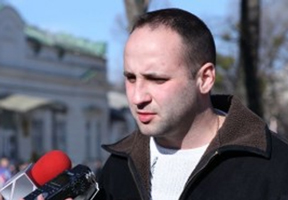 IGOR TULEANŢEV: CETĂŢENII ŞI GUVERNAREA MOLDOVEI TRĂIESC ÎN LUMI PARALELE IGOR TULEANŢEV: CETĂŢENII ŞI GUVERNAREA MOLDOVEI TRĂIESC ÎN LUMI PARALELE